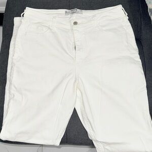 Hollister Women's High Rise Jeans - White